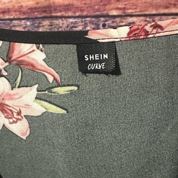 Shein Floral Print Butterfly Sleeve Dress - Picture 3 of 3